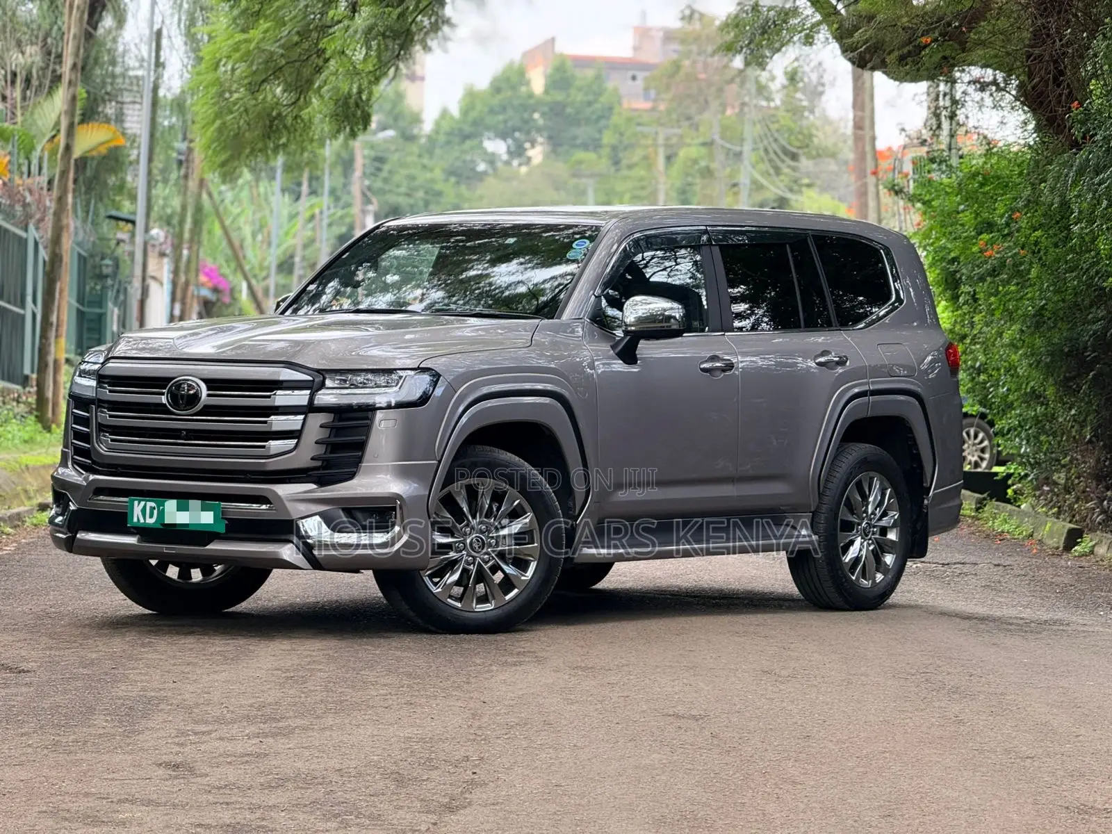 New Toyota Land Cruiser LC300 2023