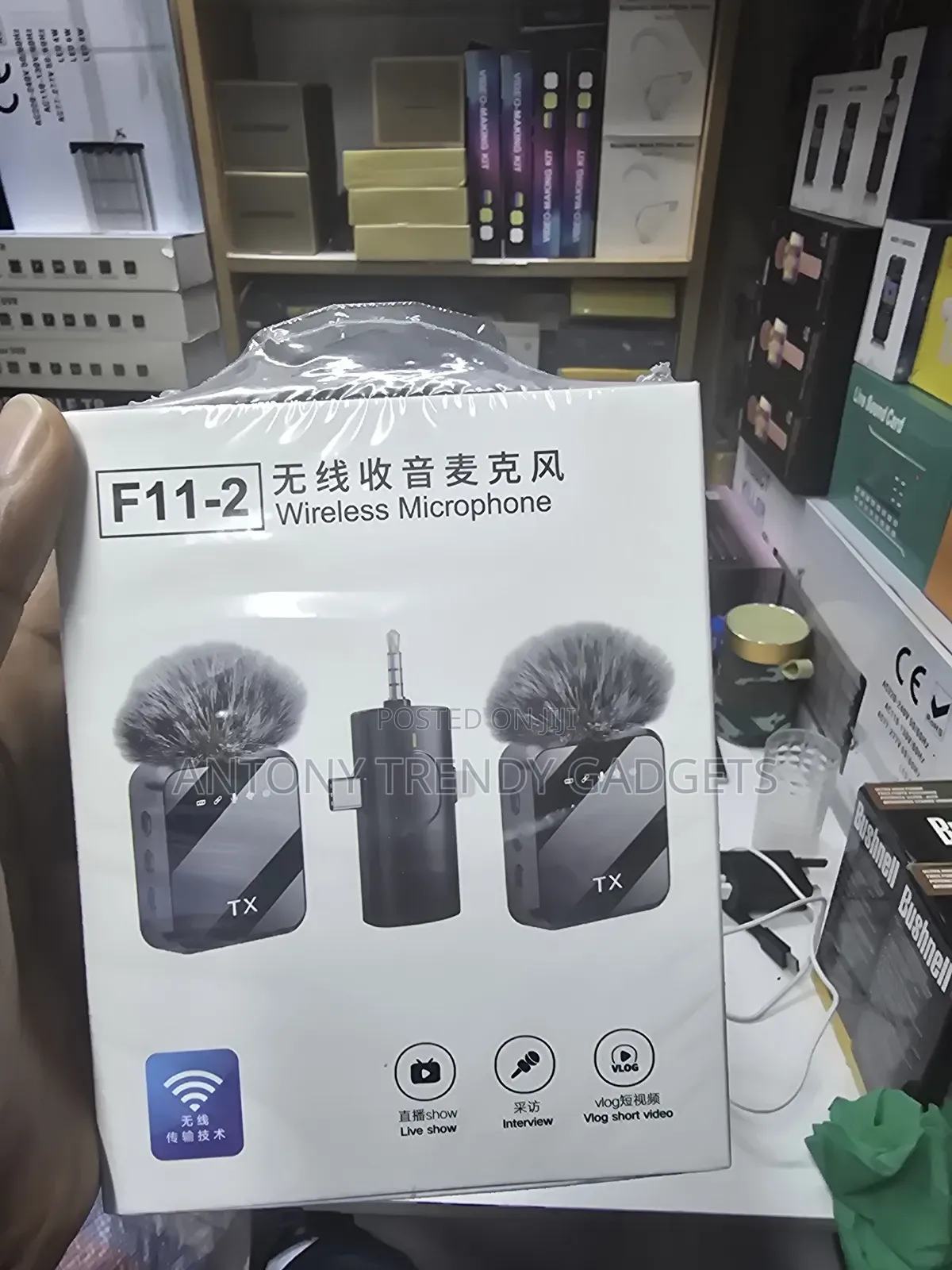 F11-2 Dual Wireless Microphone – Clip-on Lavalier Mic