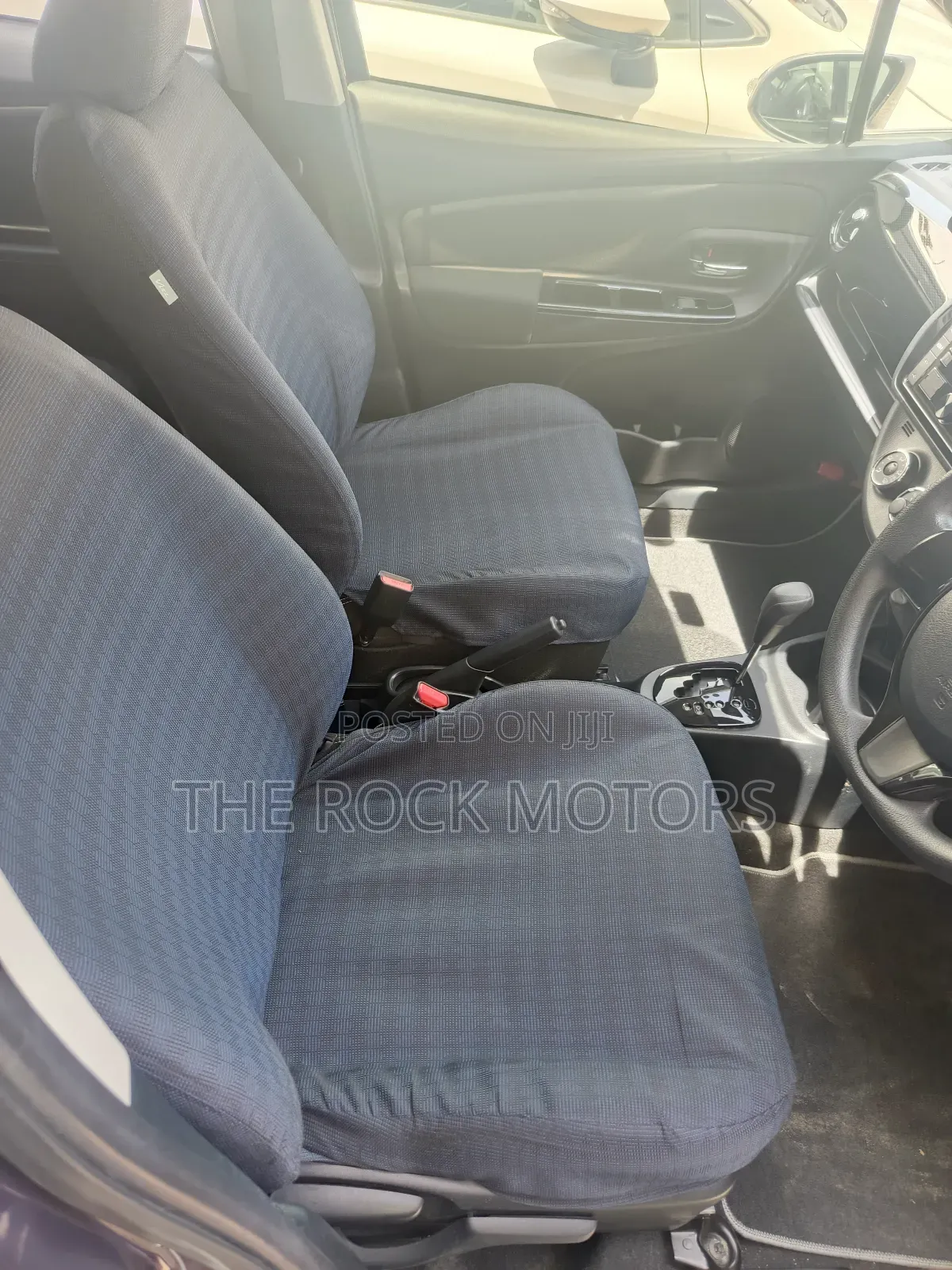 Toyota Vitz 2019 Ivory