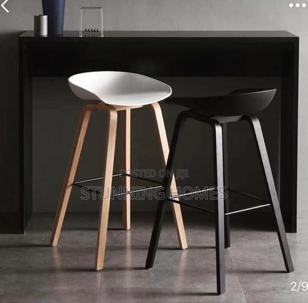 Modern Bar Stools - thumbnail 3
