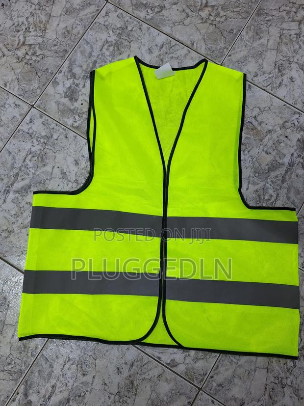 High-visibility Reflective Ssafety Vest - main view