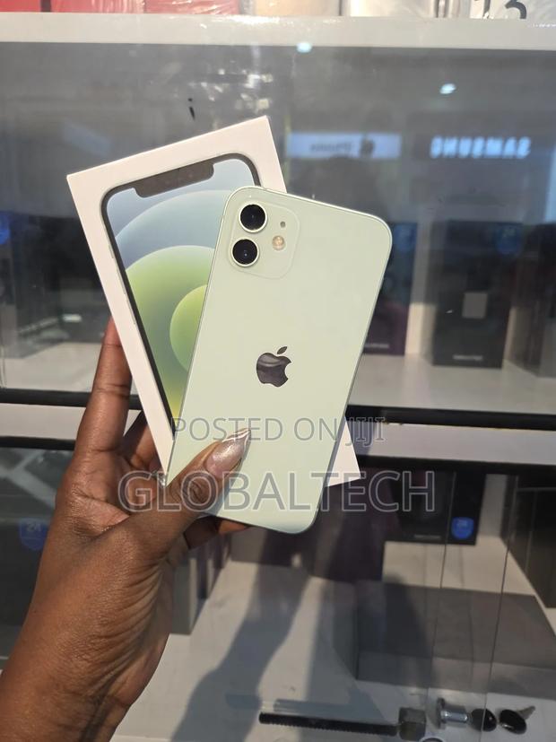 Apple iPhone 12 64 GB Green - main view