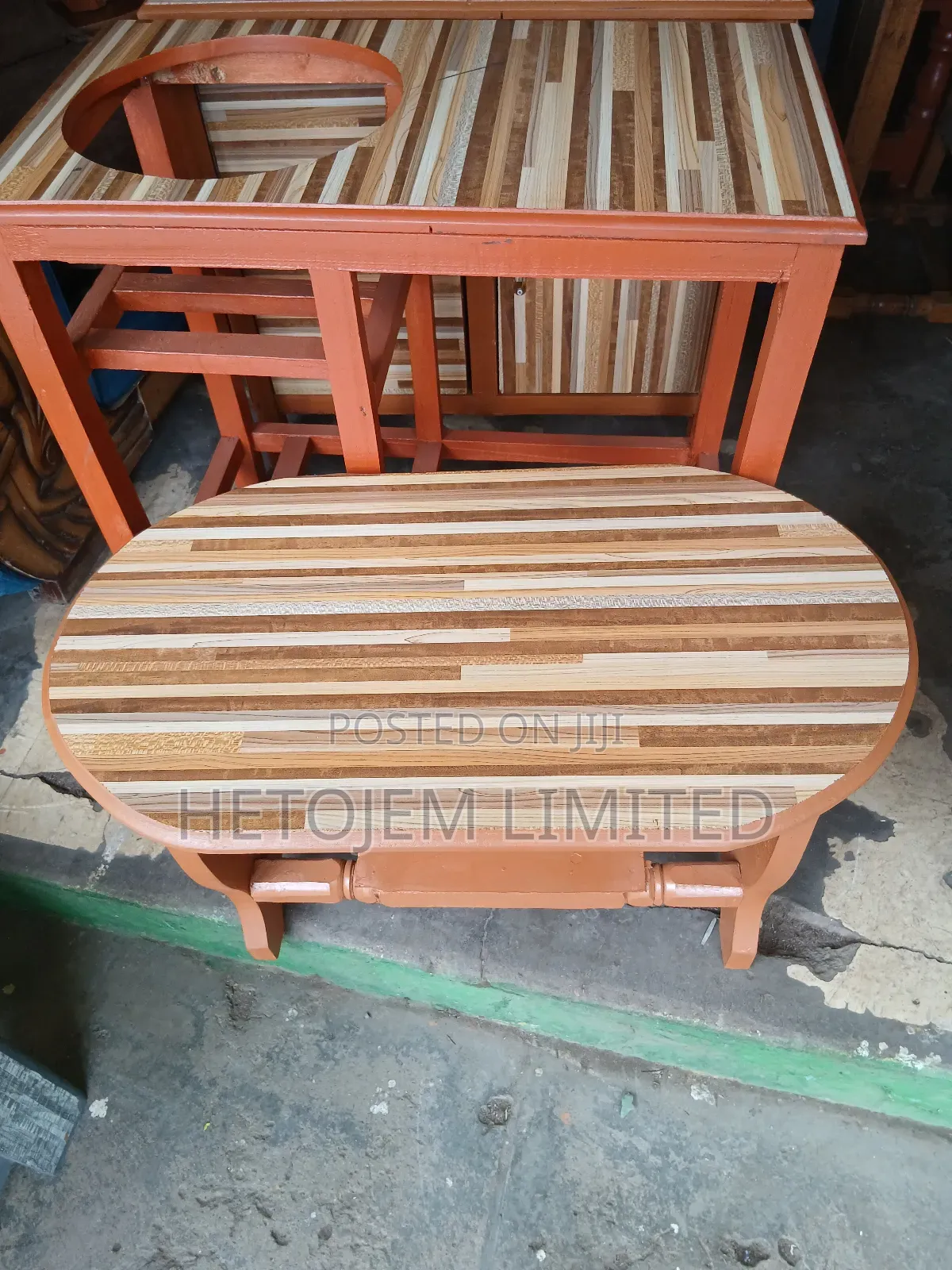 Duo: Oval Coffee Gas Kitchen Table at 3999