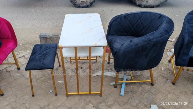 Manicure Table Set With Seats And Stool - main view