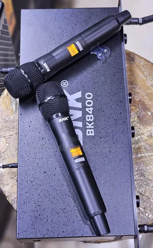Bk8400 Wireless Uhf Quality Microphones 100 Meters Frequency Range