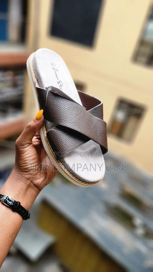 Quality Leather Casual Men Open Slide Shoes - thumbnail 16