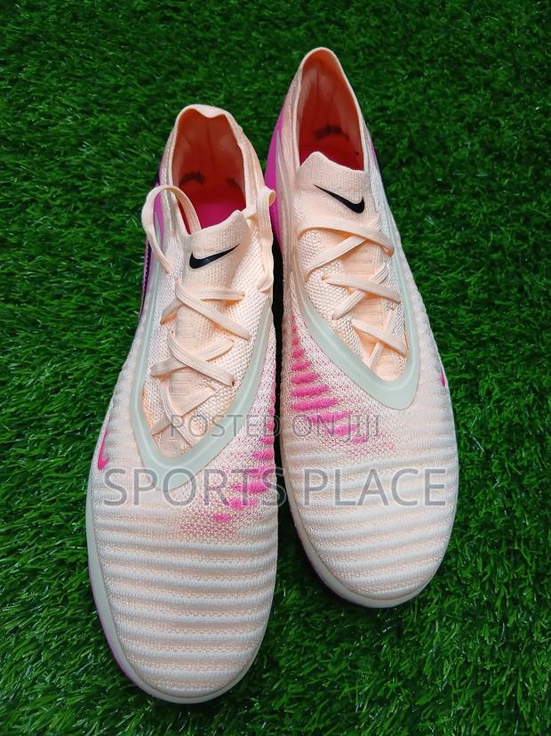 Nike Phantom 6 Cyclone 360 Football Boots - thumbnail 4