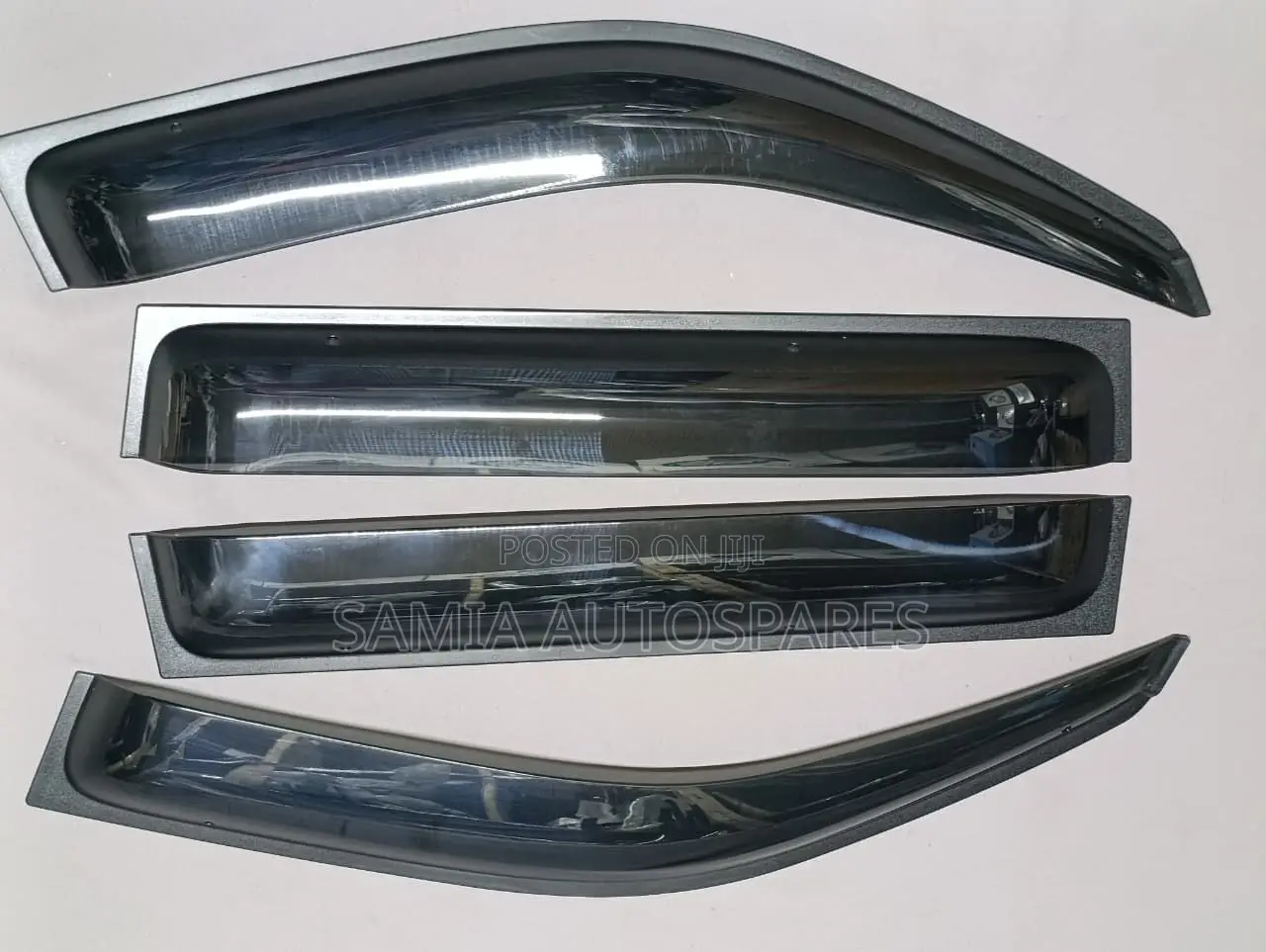 Original Windbreakers Toyota Fielder (2001-2006)