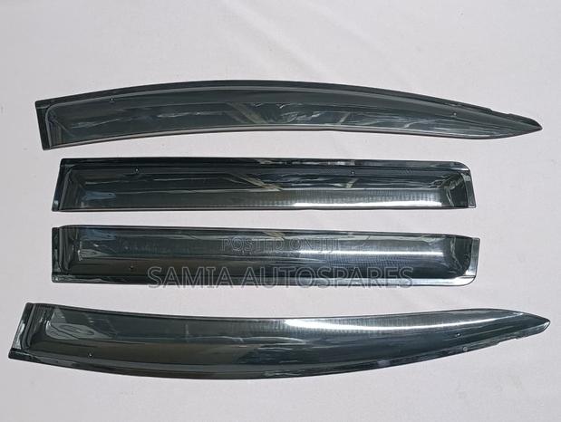 Original Windbreaker for Toyota Ractis
