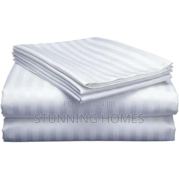 Luxurious Stripped Cotton Bedsheets - main view