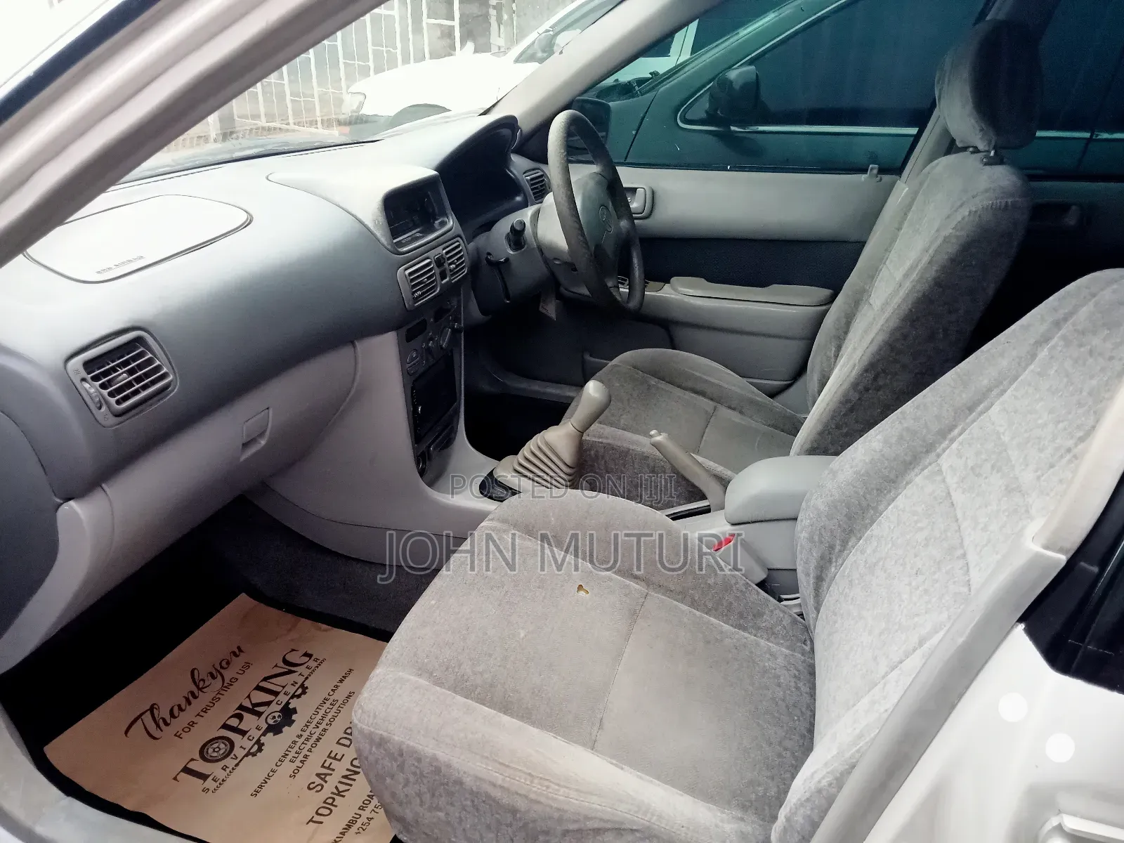 Toyota Corolla 2001 Silver