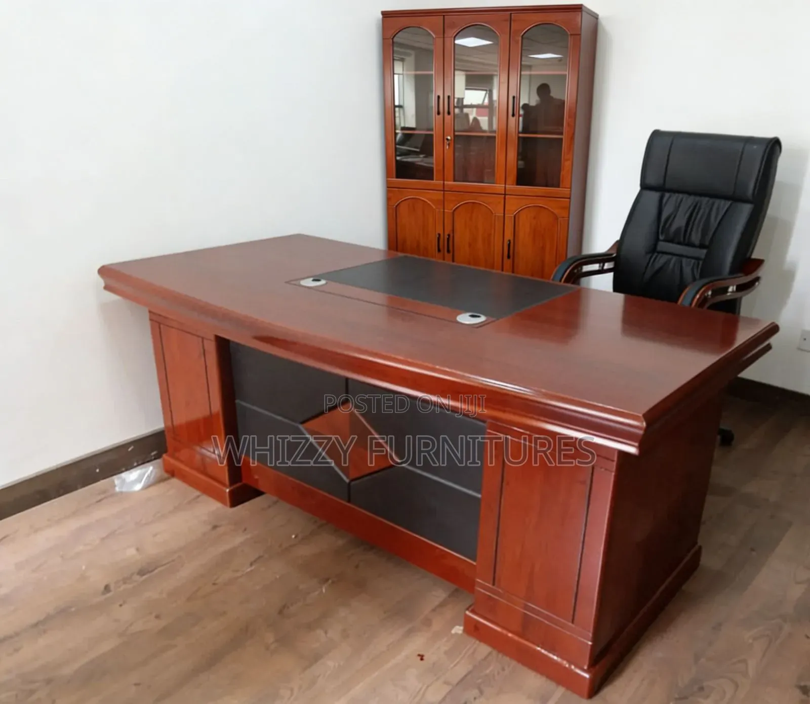 Mahogany Executive Office Table 1.6m