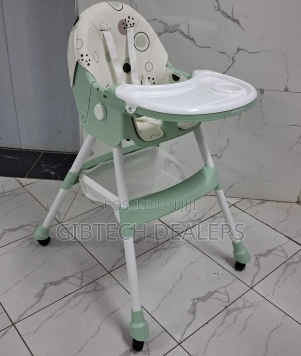 Chair for Feeding - main view