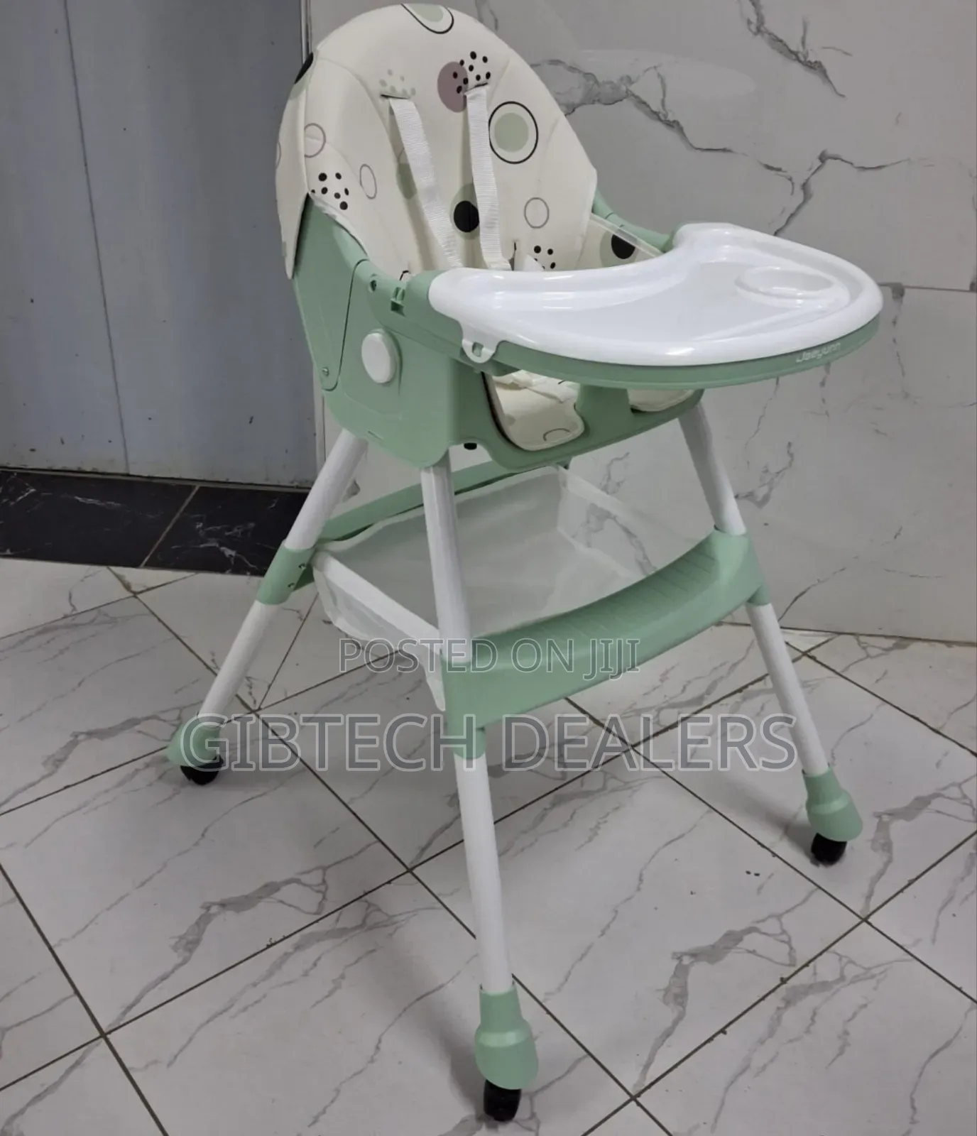 Ffeeding Chair.