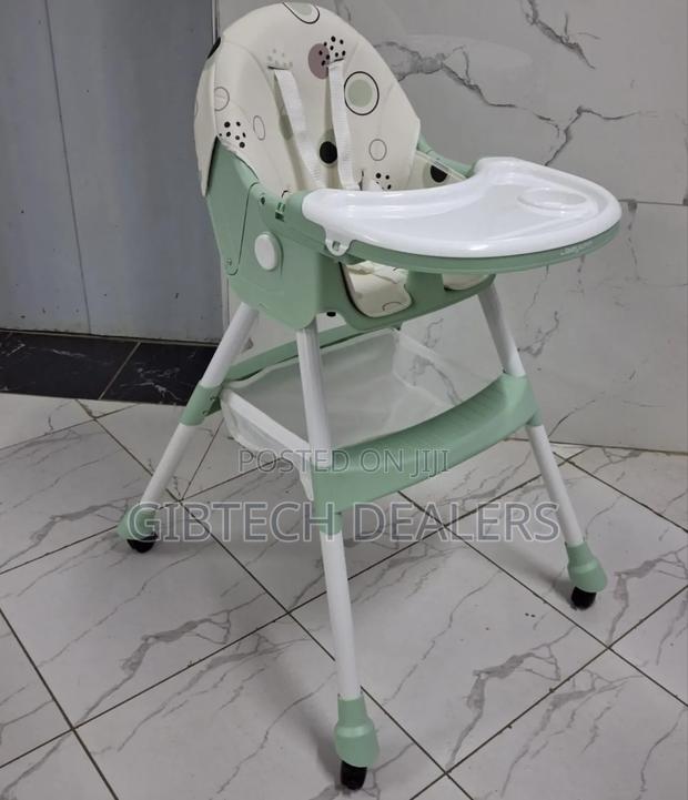 Ffeeding Chair. - main view