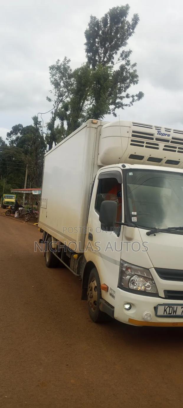 Hino Dutro Fridge 2019 White - thumbnail 5