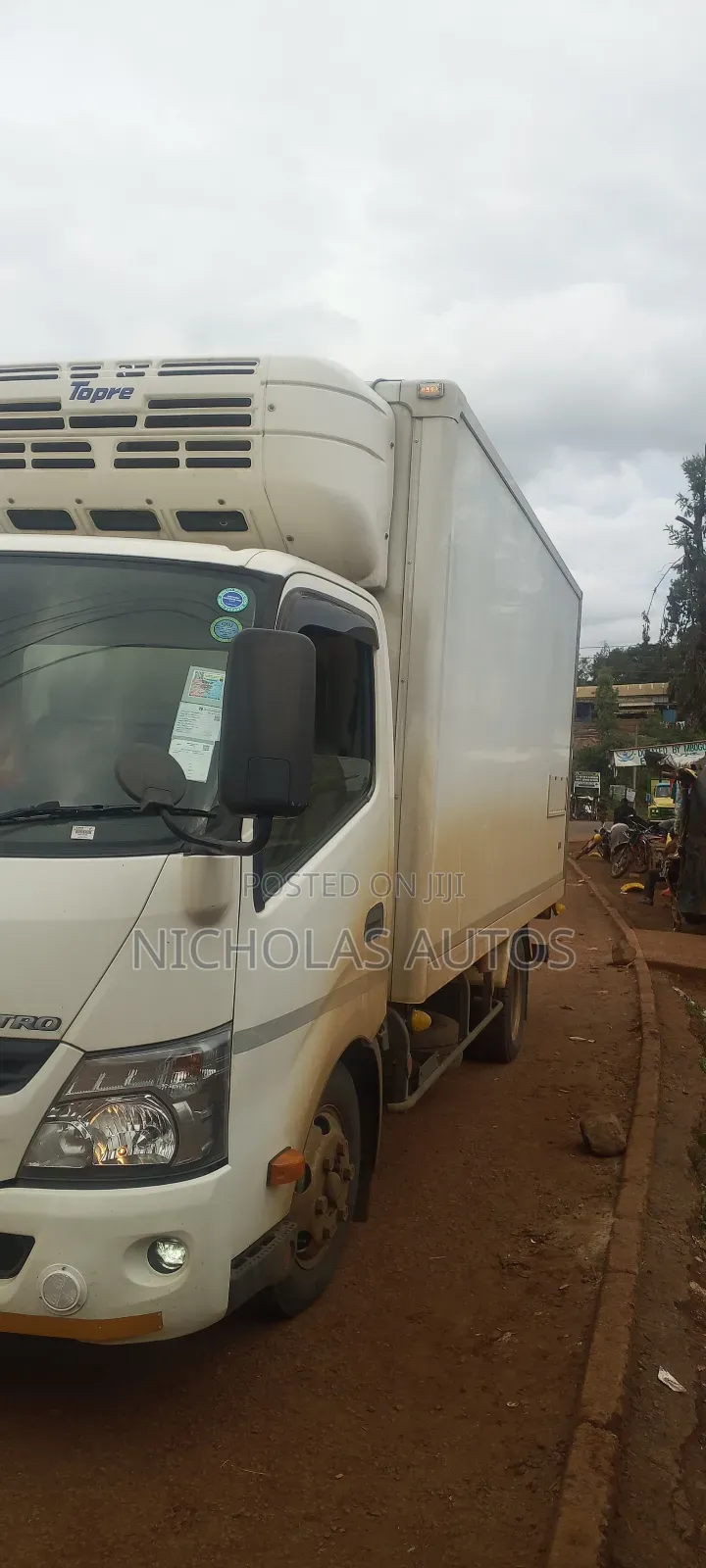 Hino Dutro Fridge 2019 White