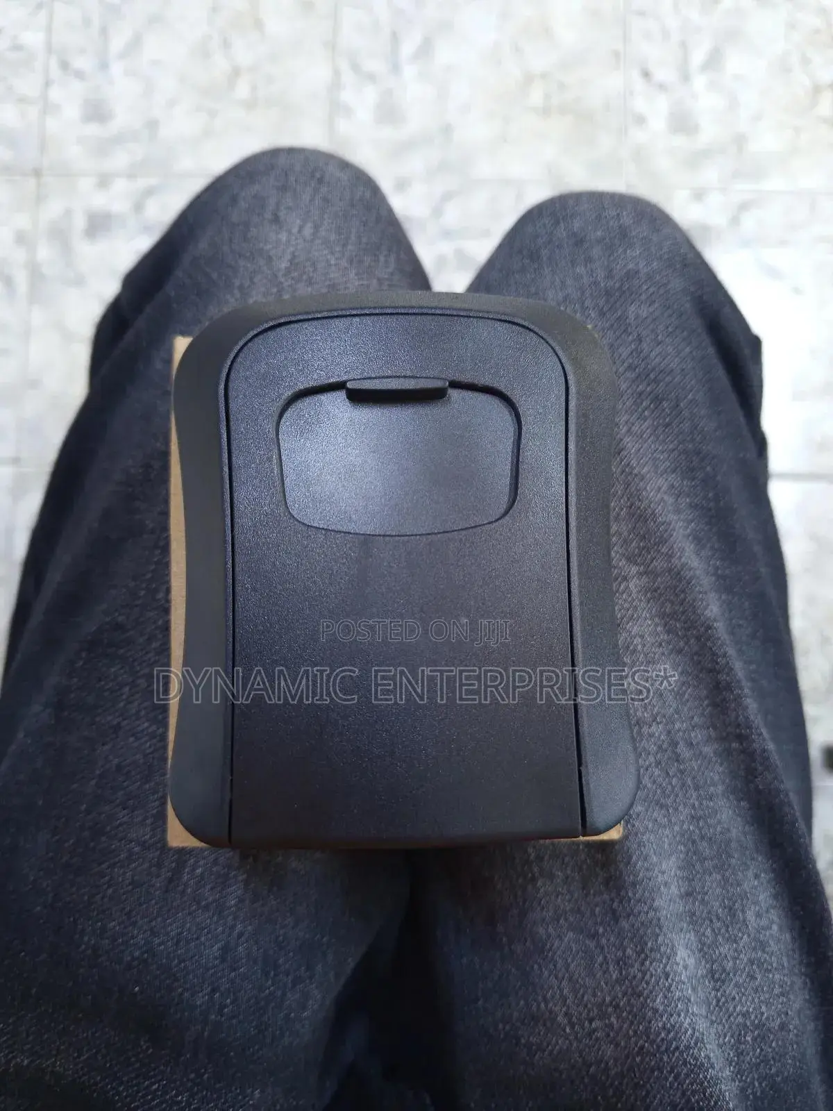 Wall-mounted Key Lock Box