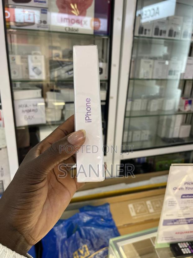 New Apple iPhone 11 128 GB - thumbnail 3