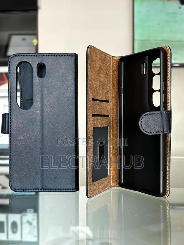 Tecno Camon 40 Flip Case Brand New Sealed - thumbnail 2