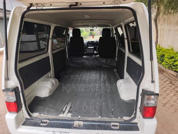 Mazda Bongo 2015 White - thumbnail 5