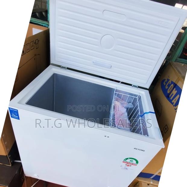Ailyons Compact 101l Freezer With Energy Efficiency