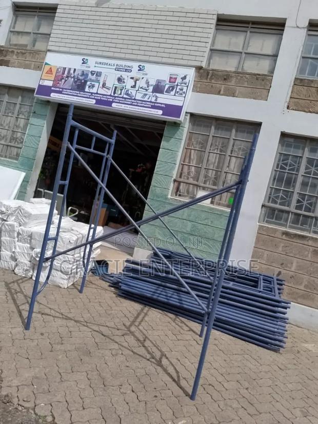 Ladders/ Scaffolding Ladders