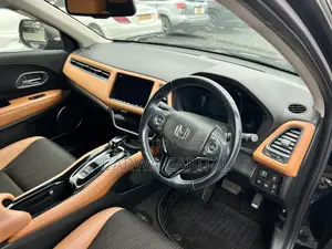 Honda Vezel 2018 Black