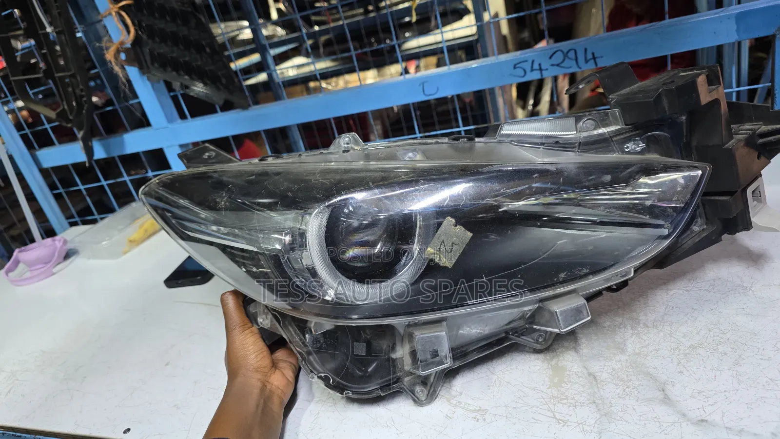 Mazda Axella 2015 Headlight