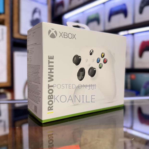 Xbox Series X Controller!! Series S Pad (Robot White) - main view