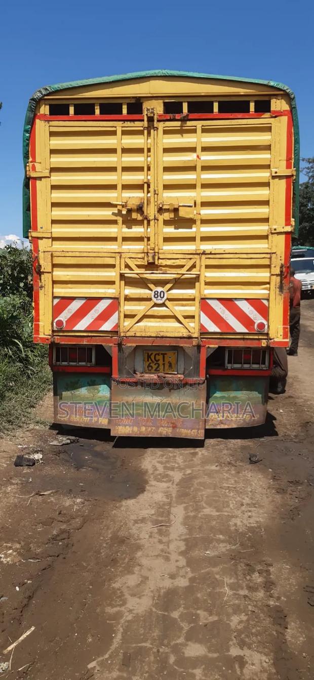 Isuzu FRR 75 - thumbnail 4