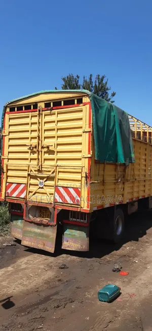 Isuzu FRR 75