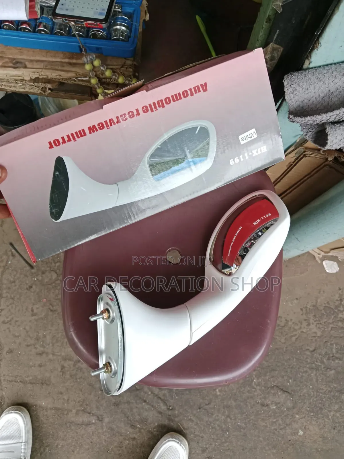 Quality White Front Side Fender Angle View Sport Mirror