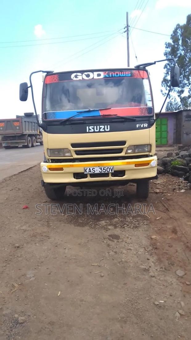Isuzu FVR Tipper - thumbnail 4