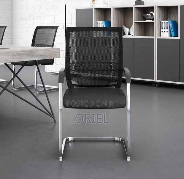 Office Chairs; High-Comfort Executive Boardroom Seating - thumbnail 3