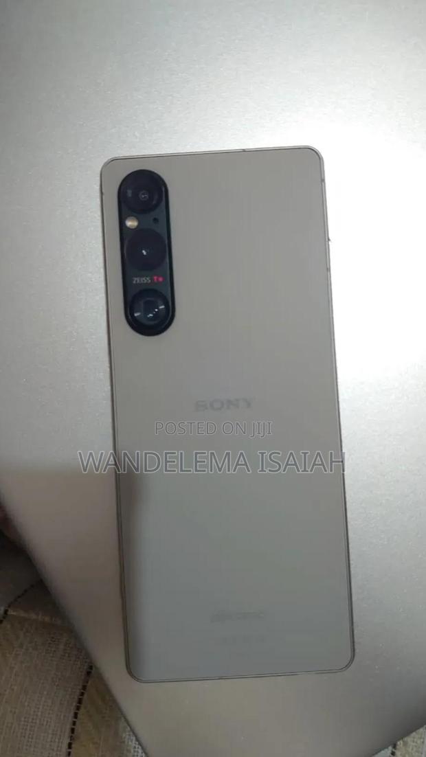 Sony Xperia 1 V 256 GB Silver - thumbnail 2