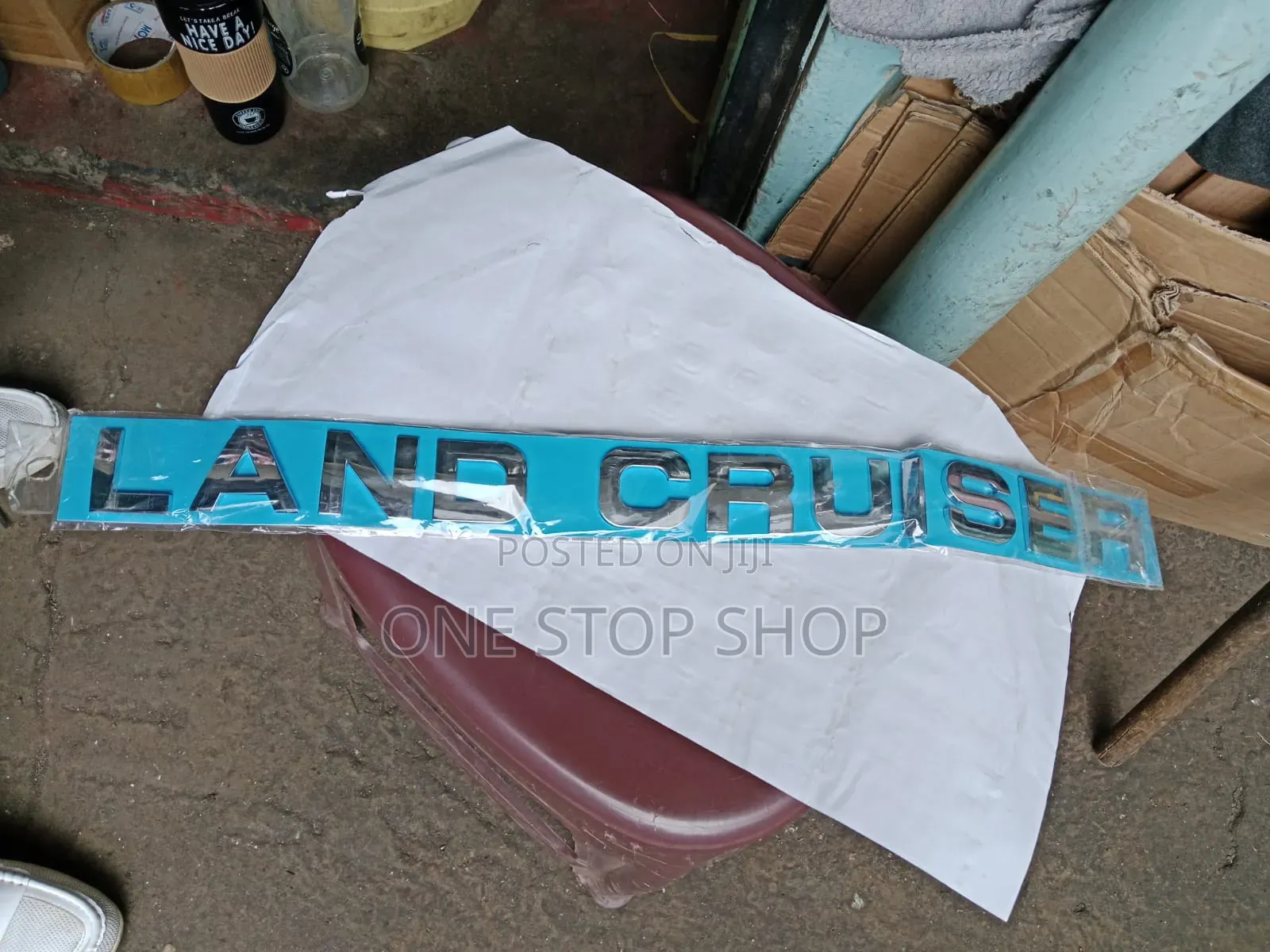 Land Cruiser Overlays Letter Badge