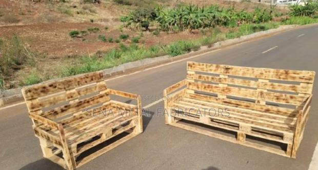 Pallets Seats, 2-Seater and 3-Seater.