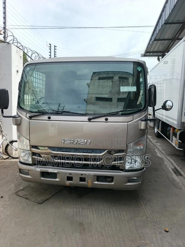 Isuzu Elf. 2020 Model - thumbnail 5