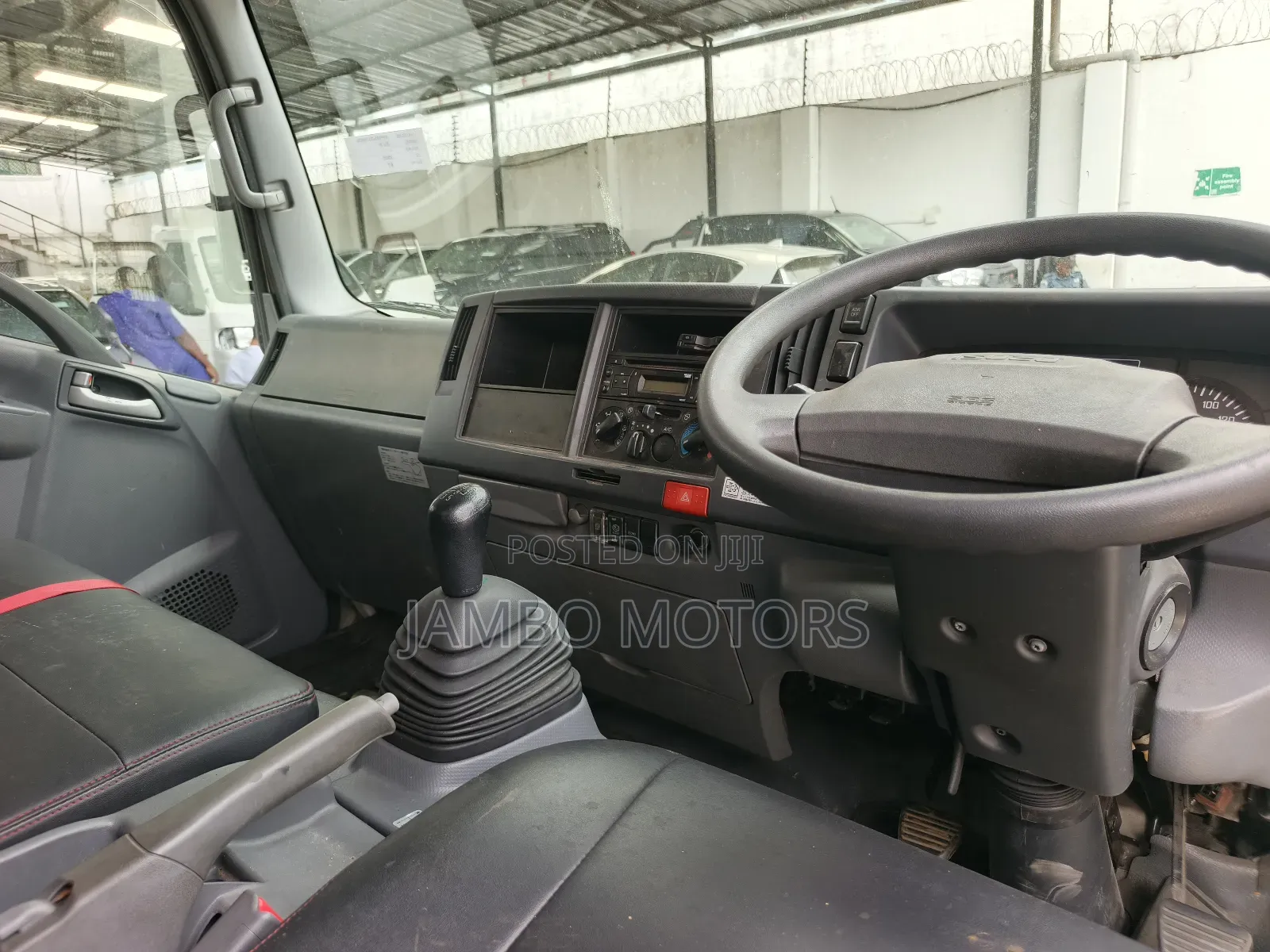 Isuzu Elf. 2020 Model
