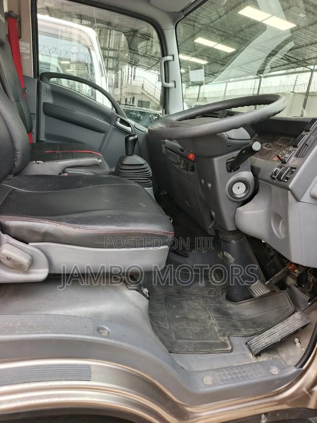 Isuzu Elf. 2020 Model - thumbnail 9