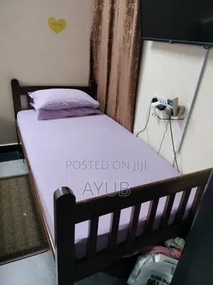 Hardwood Single Bed 3*6 With Mattress
