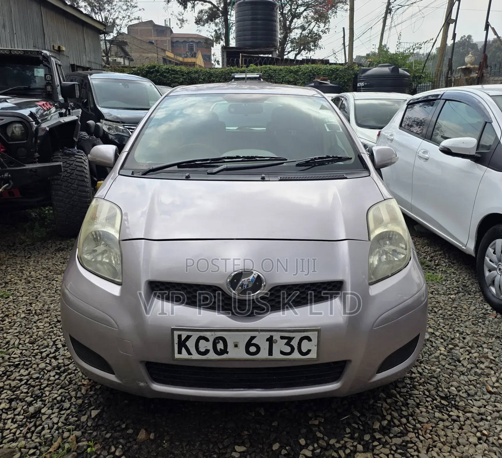 Toyota Vitz 1.0 FWD 5dr 2010 Purple