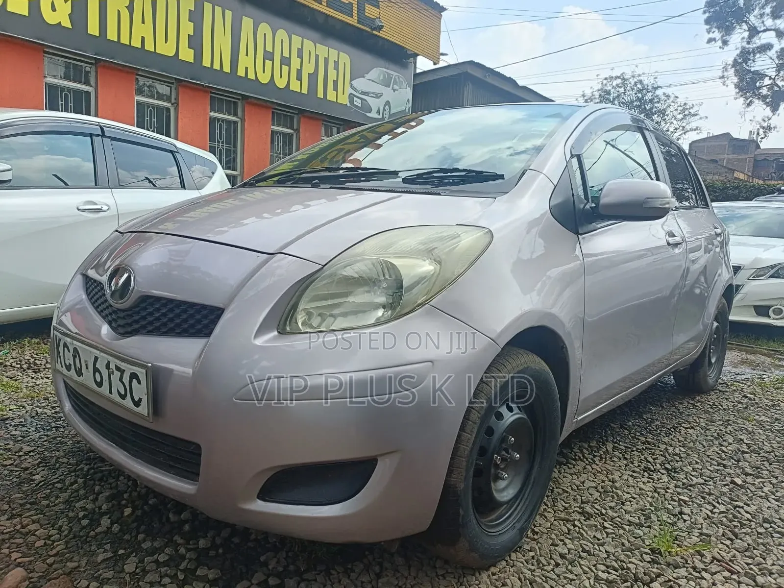 Toyota Vitz 1.0 FWD 5dr 2010 Purple