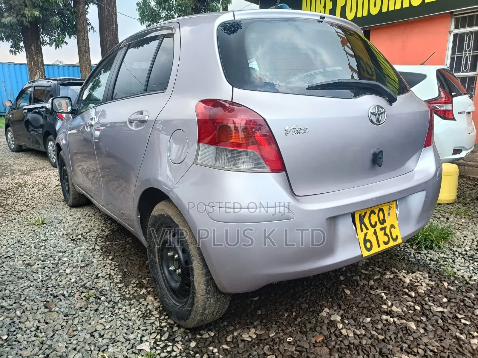Toyota Vitz 1.0 FWD 5dr 2010 Purple