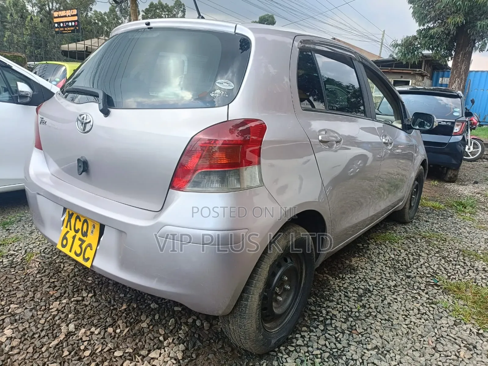Toyota Vitz 1.0 FWD 5dr 2010 Purple
