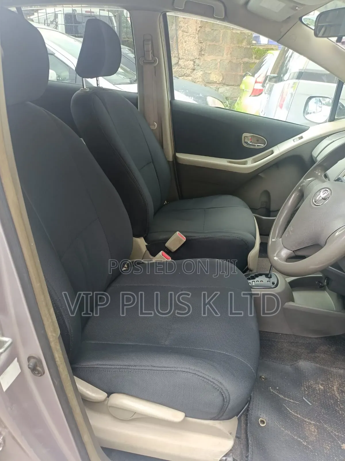 Toyota Vitz 1.0 FWD 5dr 2010 Purple
