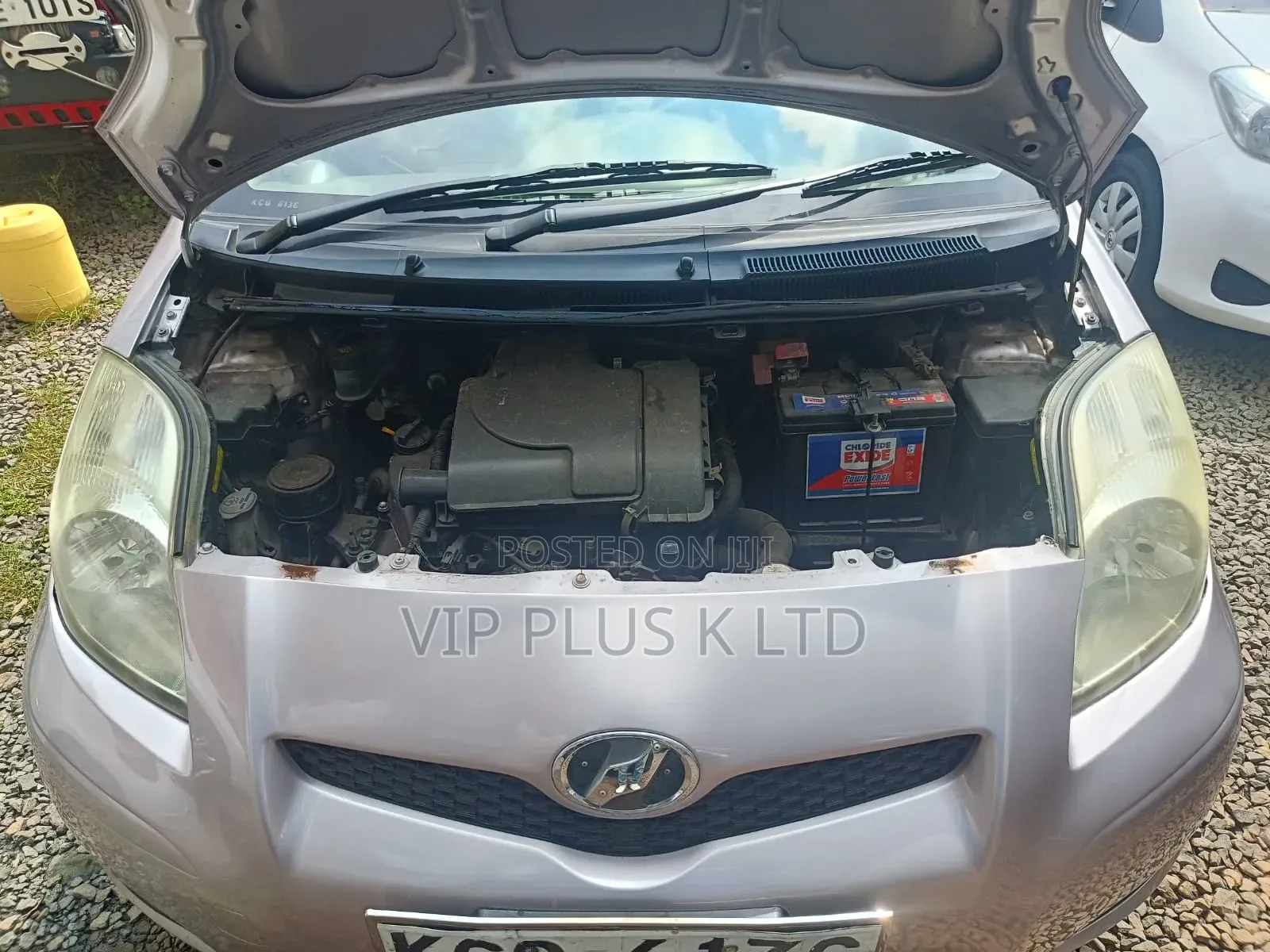 Toyota Vitz 1.0 FWD 5dr 2010 Purple