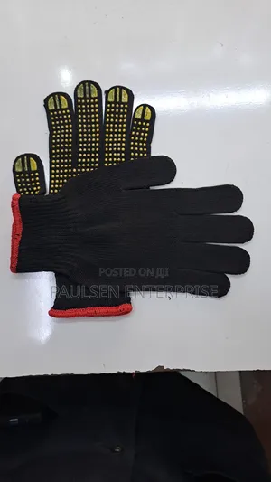 High Quality Dotted Gloves