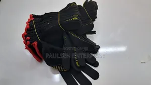 High Quality Dotted Gloves